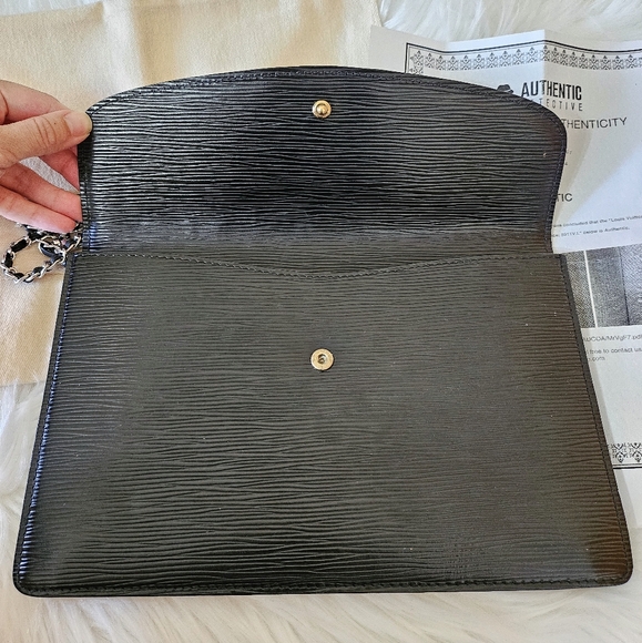 🖤 Louis Vuitton Epi Montaigne 🖤 - Picture 6 of 16